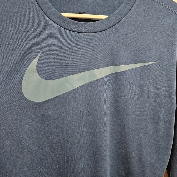 Nike Just Do It Longsleeve Blue Activewear Running Top Size Small - Picture 3 of 11